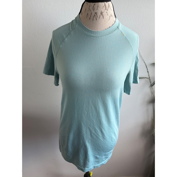 Lululemon Light Blue Textured Short Sleeve Athletic Training T-Shirt - Picture 3 of 10
